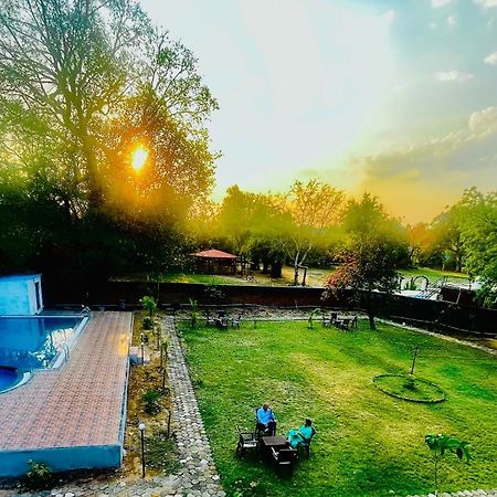 Hotel Jungle Palace Resort Umariā 외부 사진