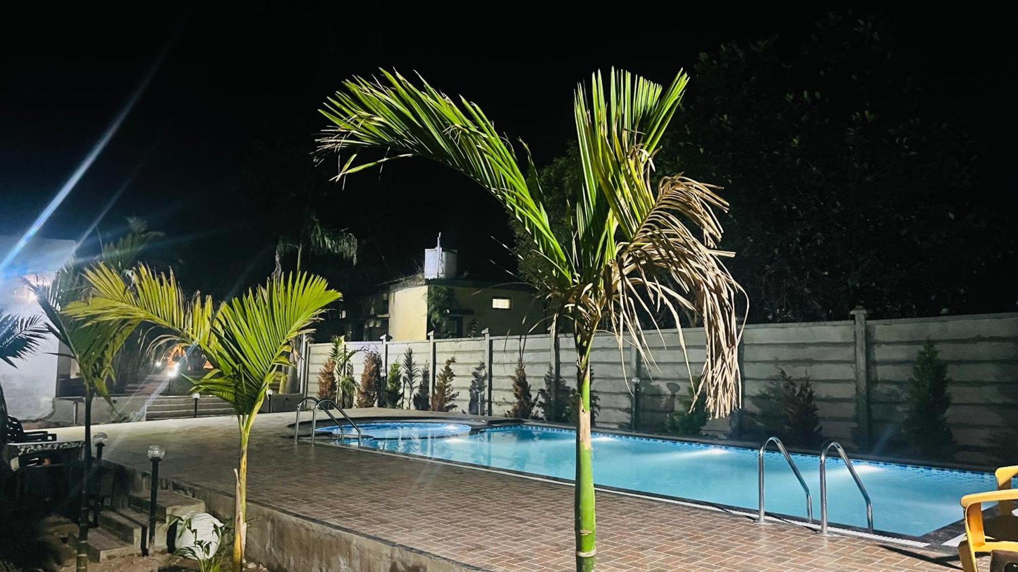 Hotel Jungle Palace Resort Umariā 외부 사진