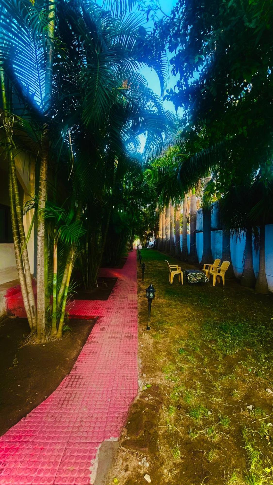 Hotel Jungle Palace Resort Umariā 외부 사진